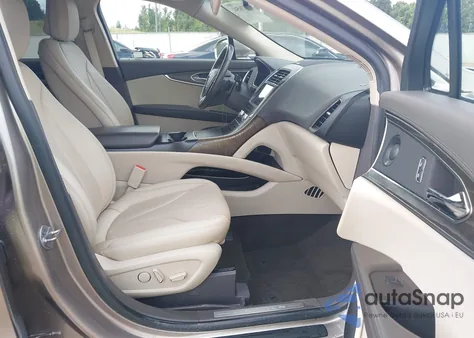 2020 Lincoln Nautilus Reserve z USA, uszkodzony, nr VIN 2LMPJ8KP6LBL26456